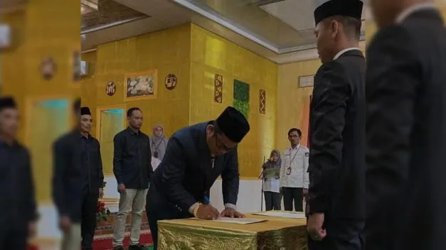 Ketua KPU Mesuji Lantik 34 Anggota Panitia Pemilihan Kecamatan