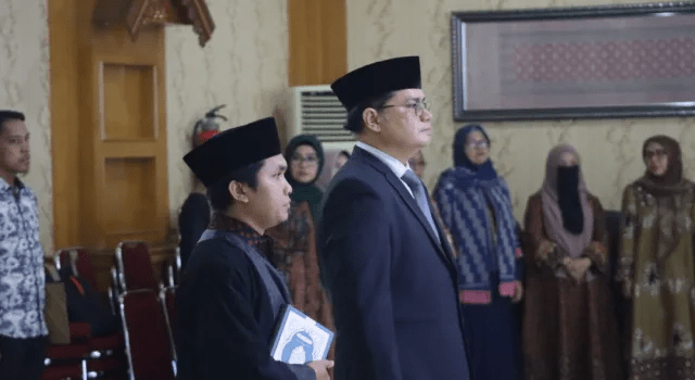 Dr. Humaryanto Dilantik sebagai Dekan FKIK UNJA Periode 2024-2028, Rektor: Dedikasi, Komitmen dan Integritas&nbsp;Tinggi