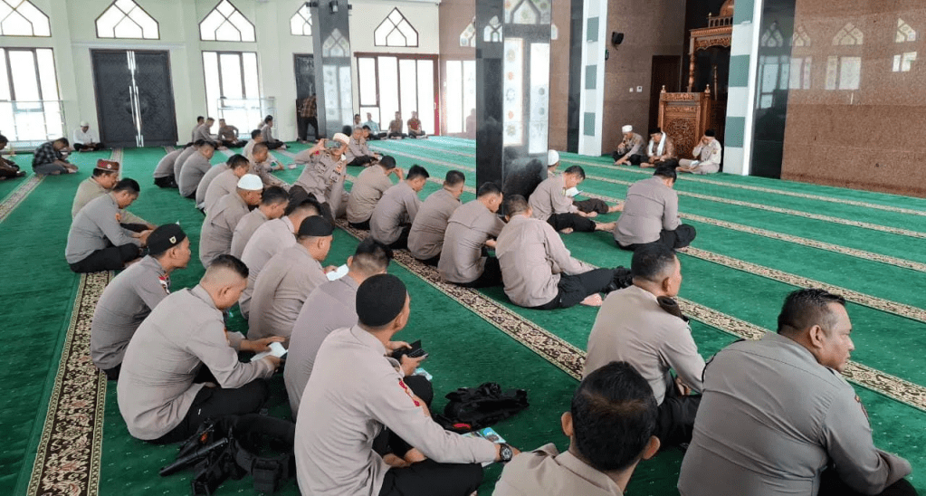 Personil Polda Sumsel Mengikuti Peringatan Tahun Baru Islam 1 Muharram 1446&nbsp;H
