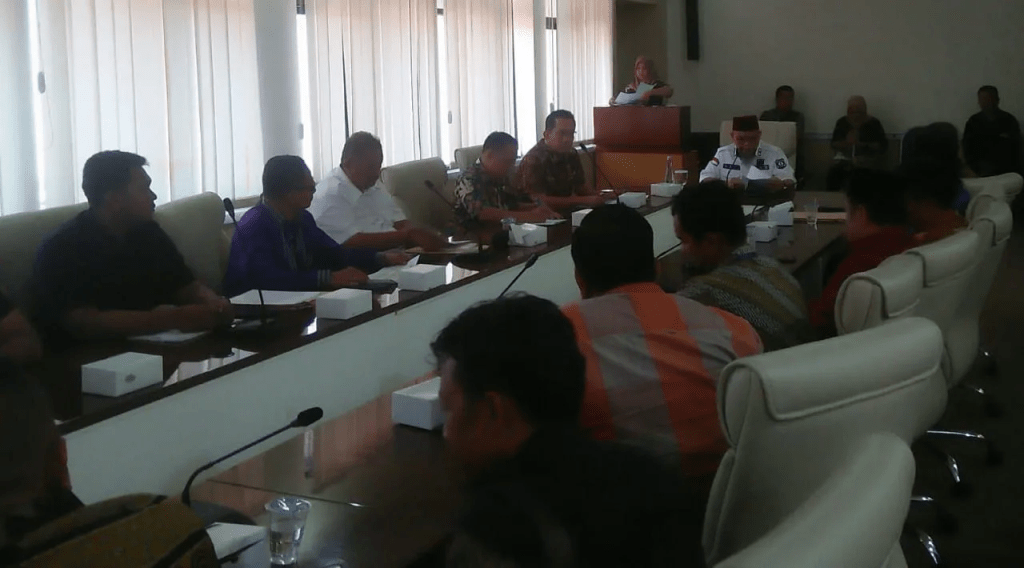 Pemkab MUBA Fasilitasi Rapat Dengar Pendapat antara Satpam dan Pihak Manajemen PT Pinago Utama Tbk Menemukan&nbsp;Kesepakatan
