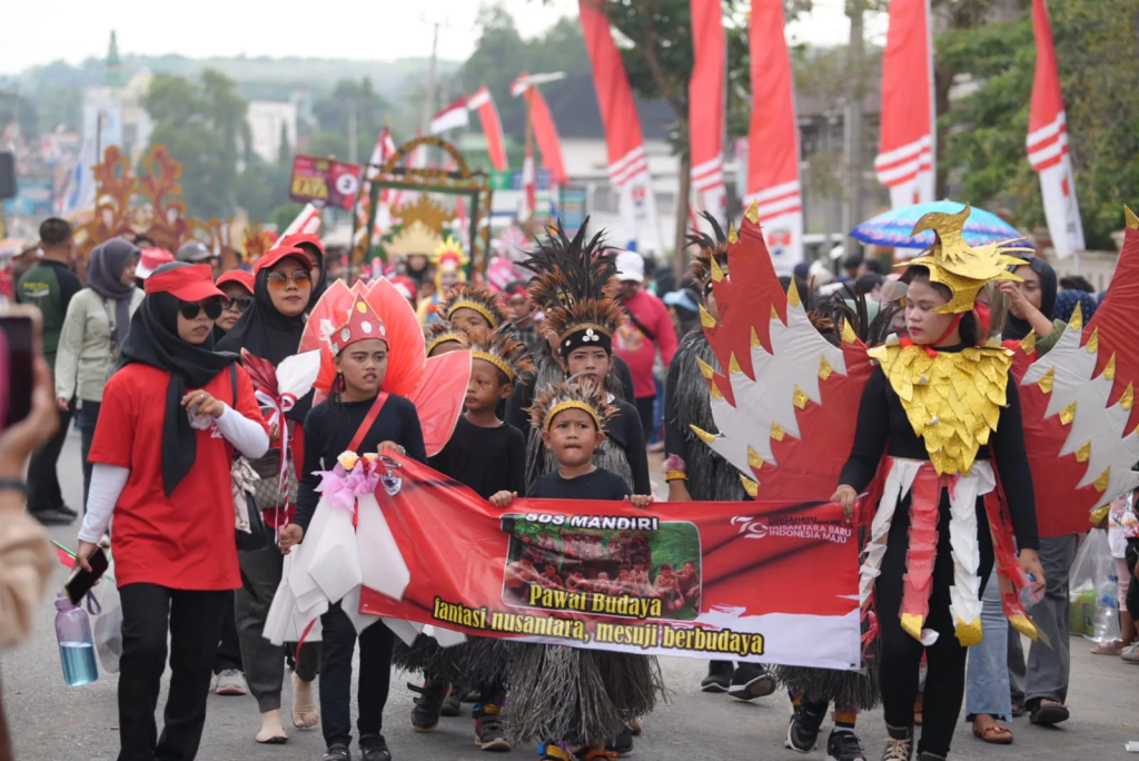 Walau Menjadi Salah Satu Kabupaten Baru, Mesuji Berhasil Adakan Pawai Budaya dengan&nbsp;Meriah