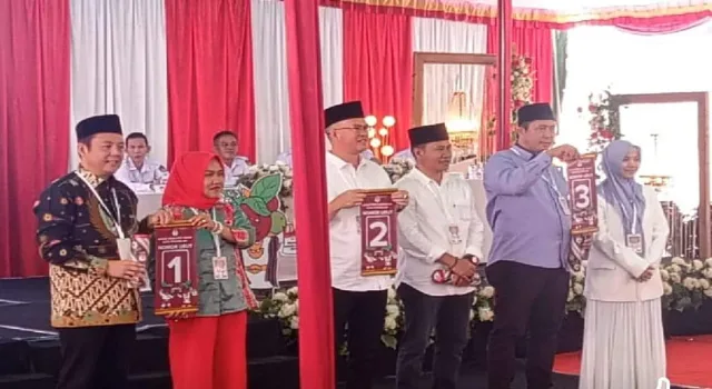KPUD Undi Nomor Urut Pasangan Cawako- Cawawako Pagaralam