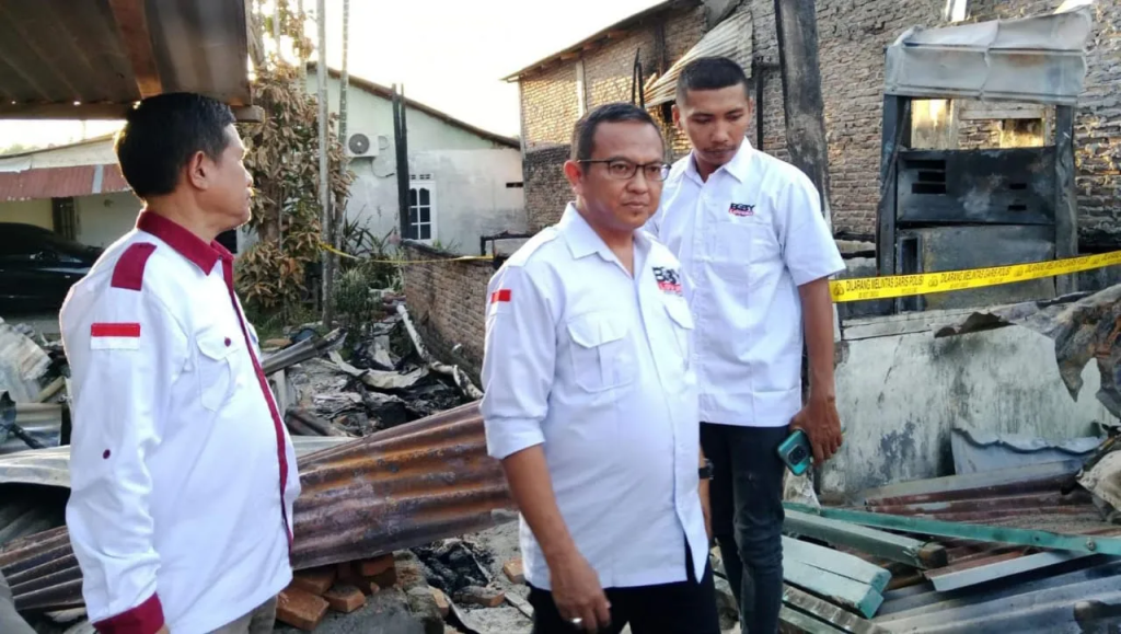 Kebakaran di Polonia, Ketua Bobby Lovers Kota Medan Berbagi Tali Asih Korban&nbsp;Terdampak